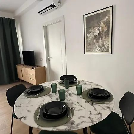 A Casa Di Ren Apartman *